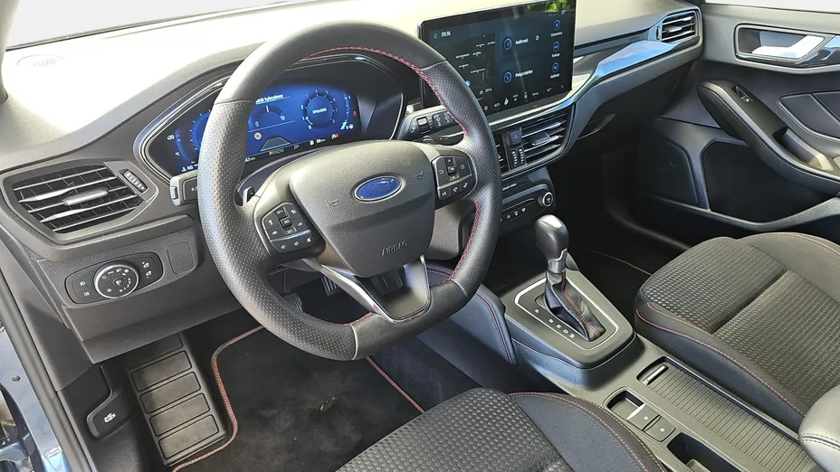 FORD Focus Focus 1.0 EcoBoost mHEV ST-Line X aut