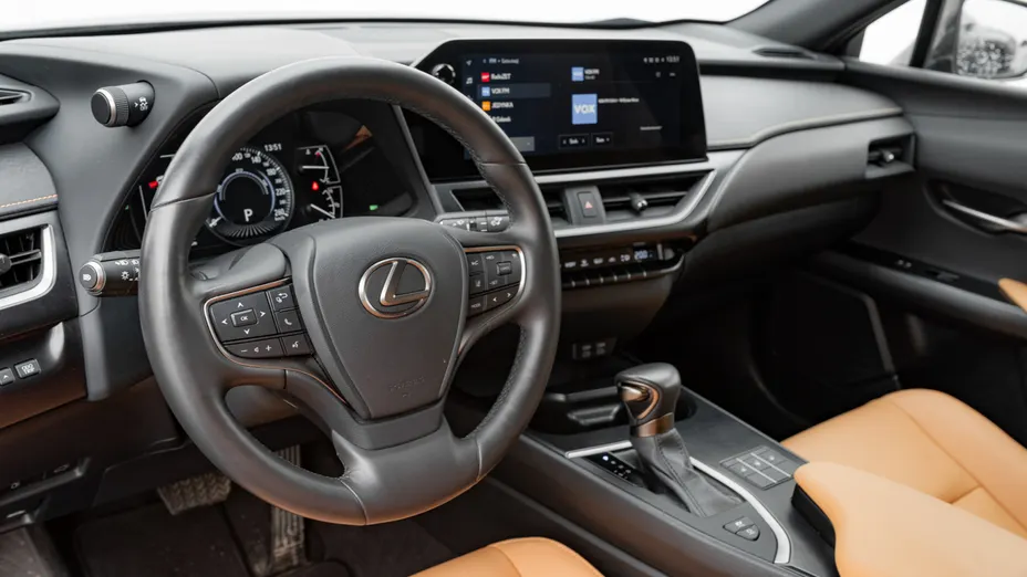 LEXUS UX UX 250h GPF F Sport Design+ 2WD
