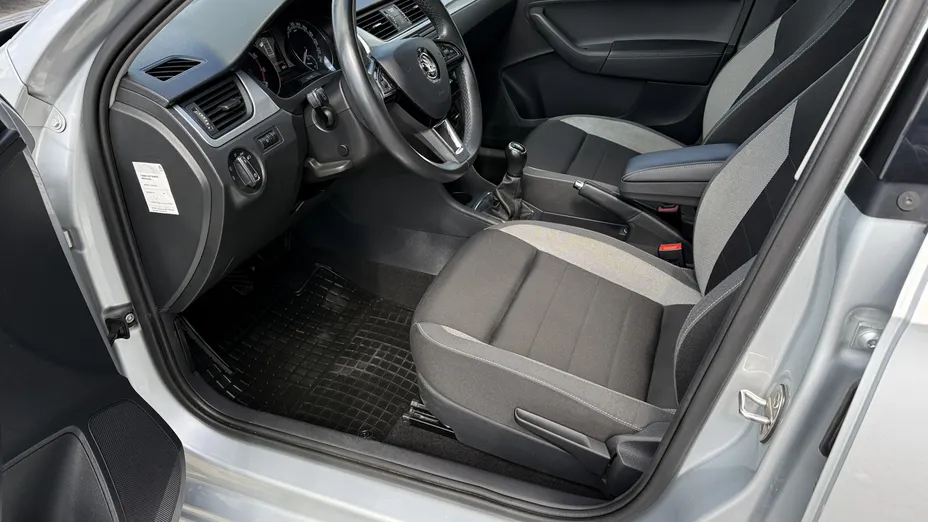SKODA Rapid Rapid 1.0 TSI Ambition
