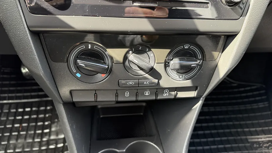 SKODA Rapid Rapid 1.0 TSI Ambition