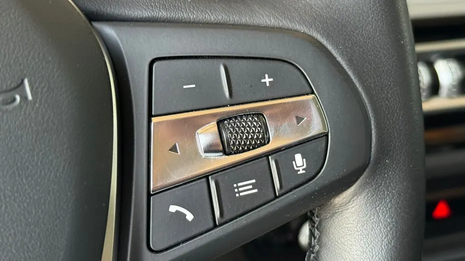 BMW Seria 3 318i aut