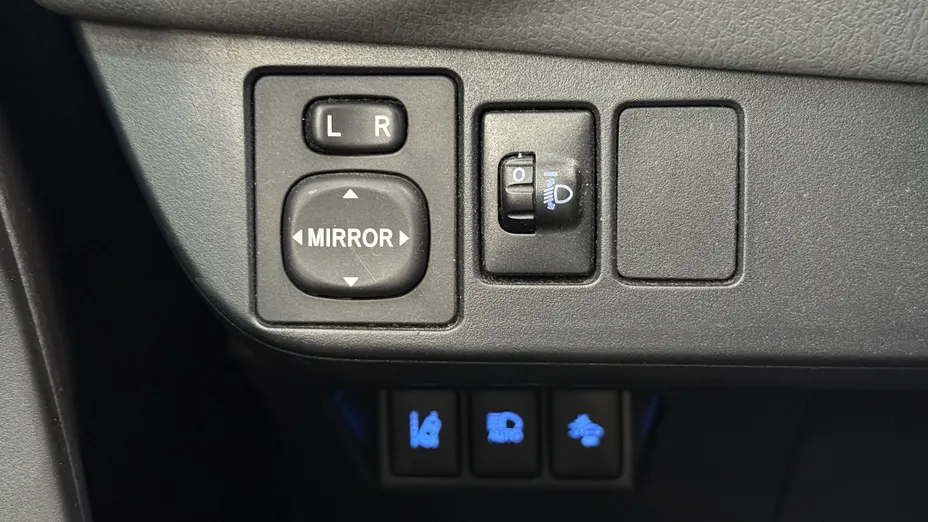 TOYOTA Yaris Yaris 1.5 Premium
