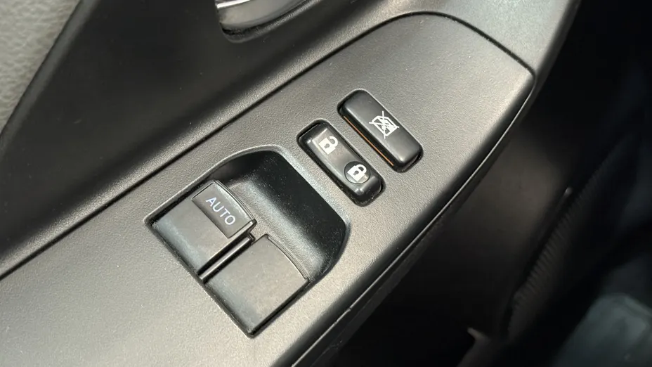 TOYOTA Yaris Yaris 1.5 Premium
