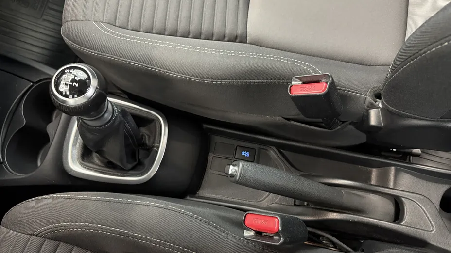 TOYOTA Yaris Yaris 1.5 Premium