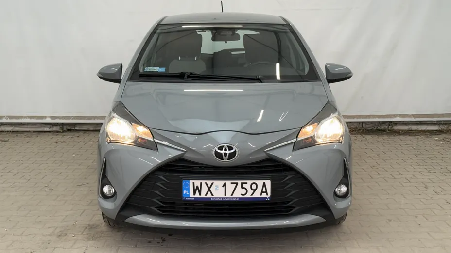 TOYOTA Yaris Yaris 1.5 Premium