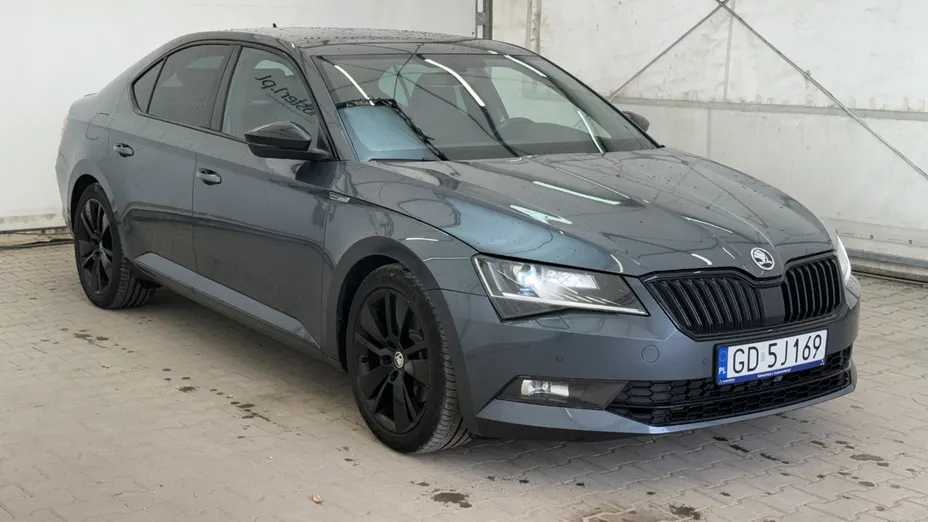 SKODA Superb Superb 2.0 TDI Sportline DSG