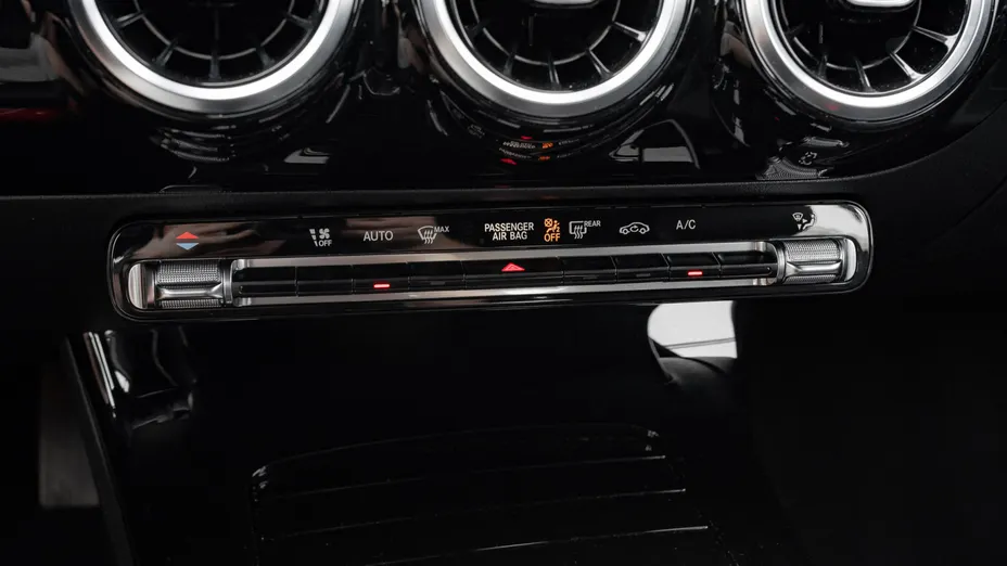 MERCEDES-BENZ A Klasa A 180 Style 7G-DCT