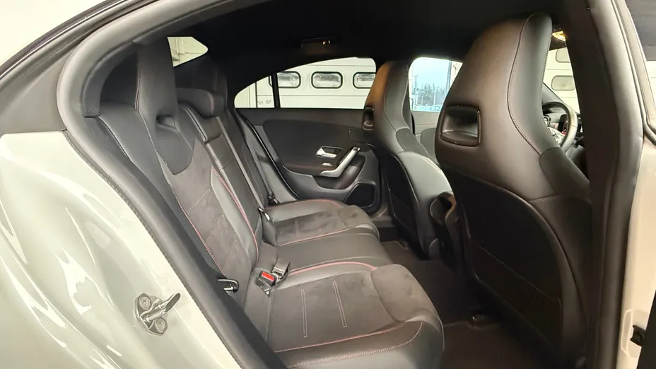 MERCEDES-BENZ CLA CLA 200 AMG Line 7G-DCT