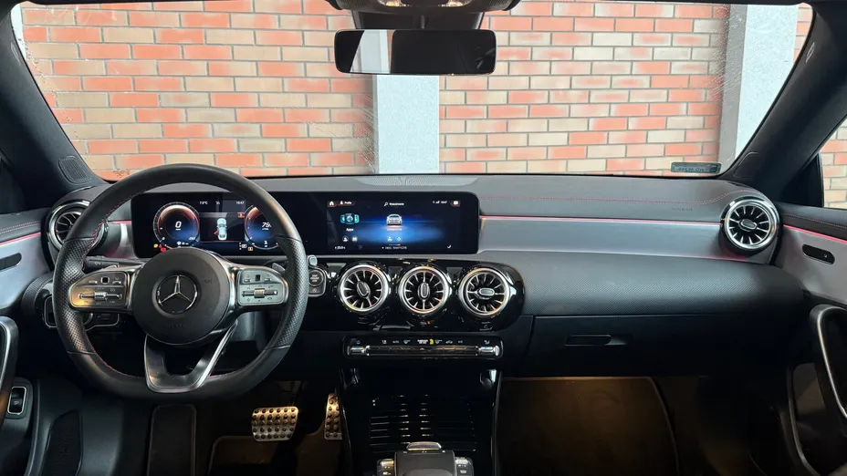 MERCEDES-BENZ CLA CLA 200 AMG Line 7G-DCT