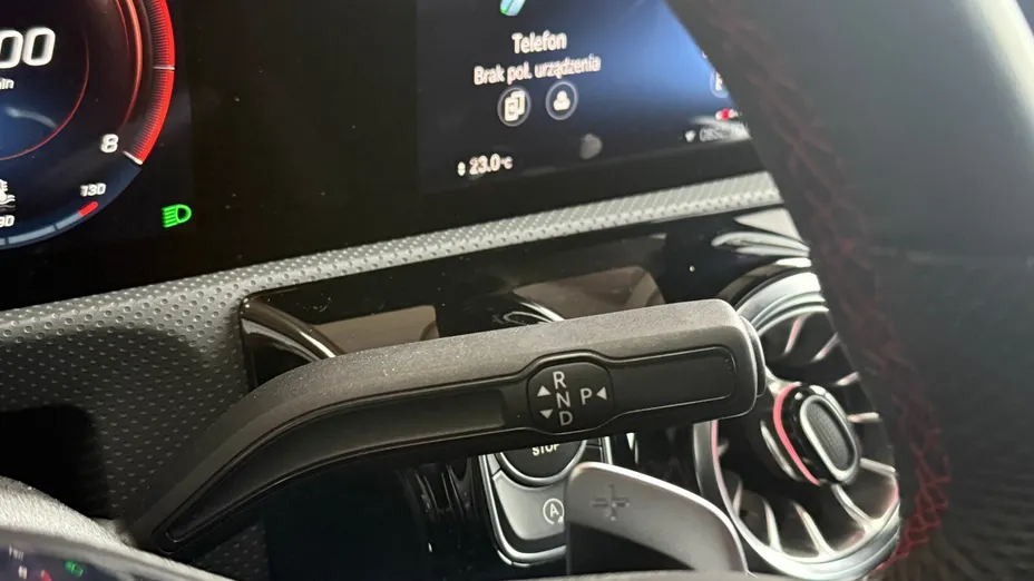 MERCEDES-BENZ CLA CLA 200 AMG Line 7G-DCT