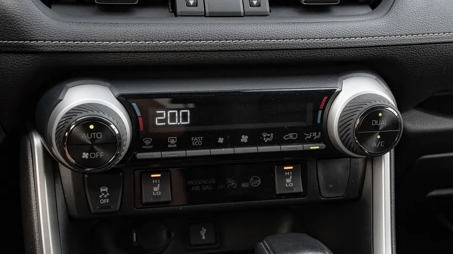 TOYOTA RAV4 RAV4 2.5 Hybrid Black Edition by JBL 4x4