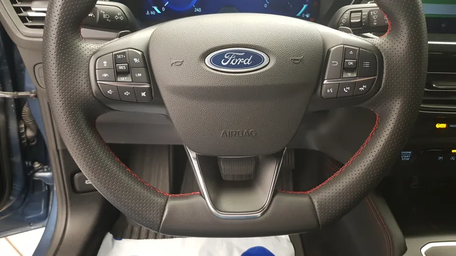 FORD Focus Focus 1.0 EcoBoost mHEV ST-Line X aut