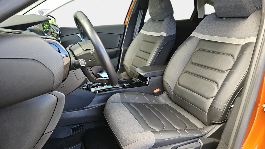 CITROEN C4 e-C4 EV136 50kWh Shine