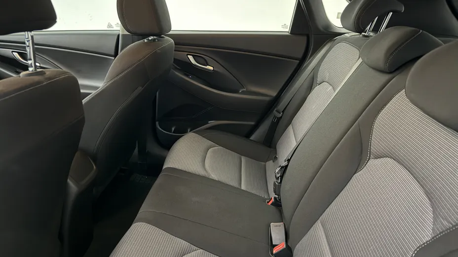 HYUNDAI i30 i30 1.0 T-GDI Modern