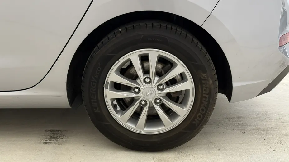 HYUNDAI i30 i30 1.0 T-GDI Modern