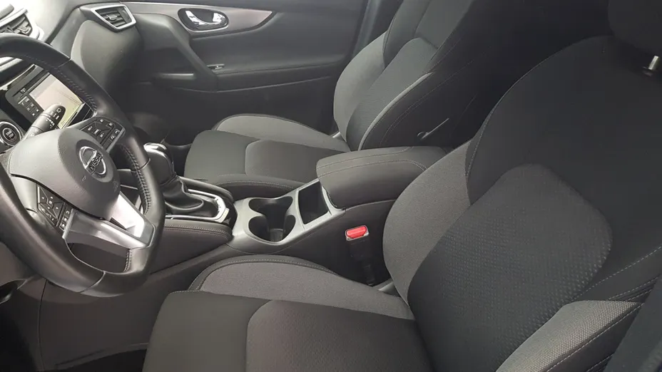 NISSAN Qashqai Qashqai 1.2 DIG-T N-Connecta Xtronic