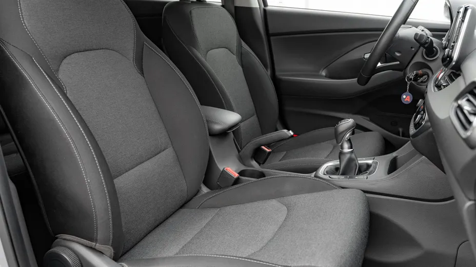 HYUNDAI i30 i30 1.5 T-GDI 48V Smart