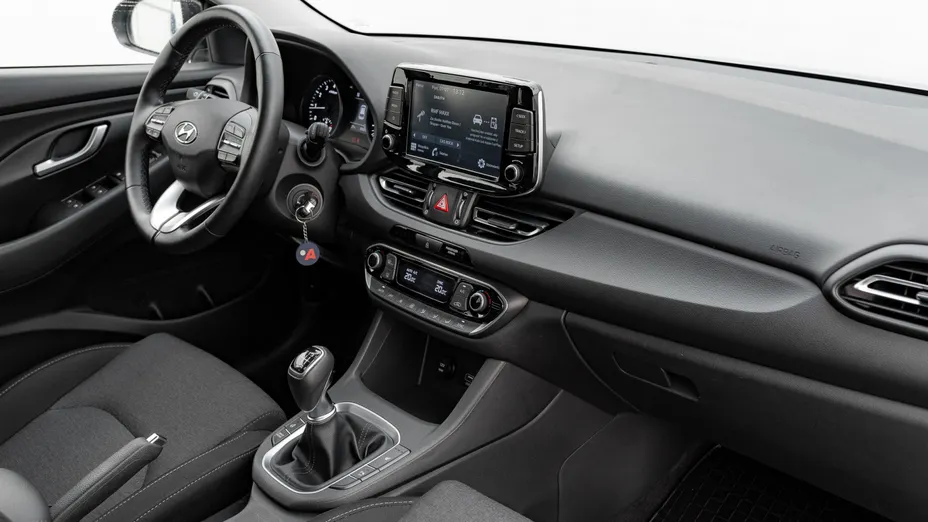 HYUNDAI i30 i30 1.5 T-GDI 48V Smart