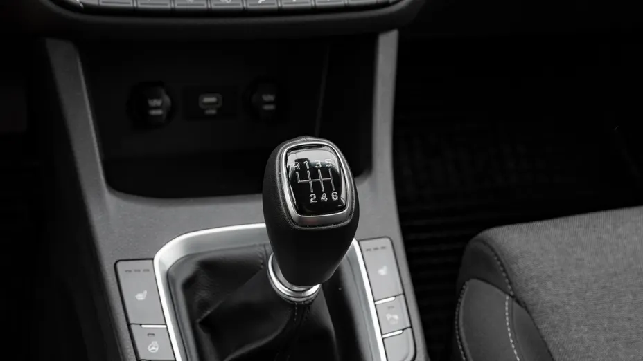 HYUNDAI i30 i30 1.5 T-GDI 48V Smart