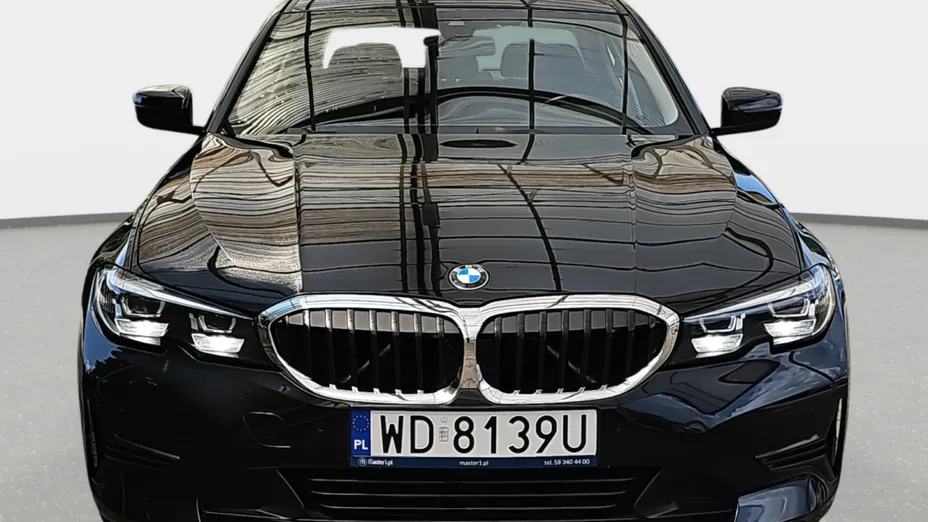 BMW Seria 3 318i Advantage aut