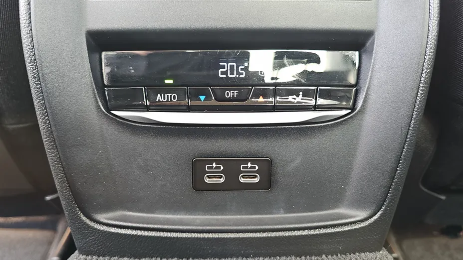 BMW Seria 3 318i Advantage aut