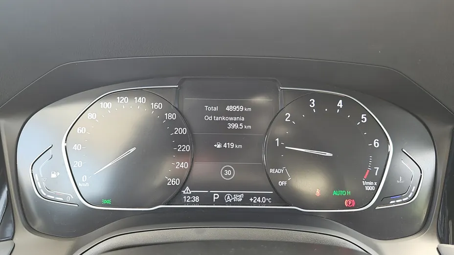BMW Seria 3 318i Advantage aut