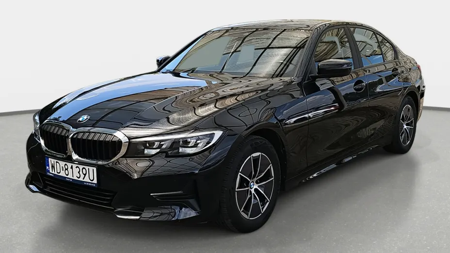 BMW Seria 3 318i Advantage aut