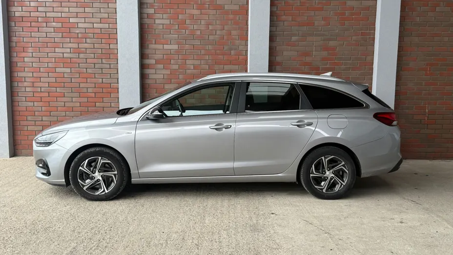 HYUNDAI i30 i30 1.5 T-GDI 48V Smart