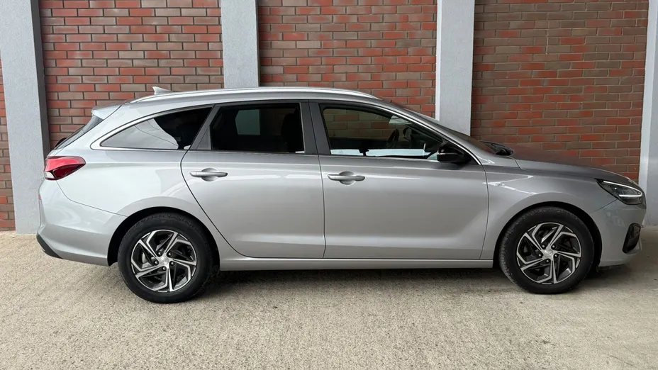 HYUNDAI i30 i30 1.5 T-GDI 48V Smart