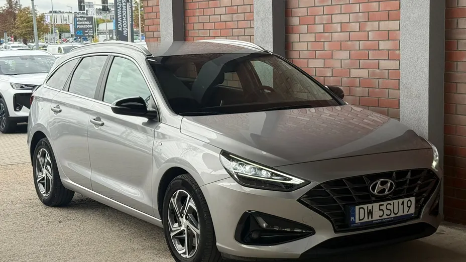 HYUNDAI i30 i30 1.5 T-GDI 48V Smart
