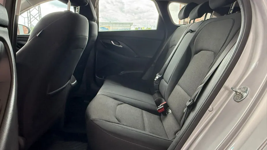 HYUNDAI i30 i30 1.5 T-GDI 48V Smart