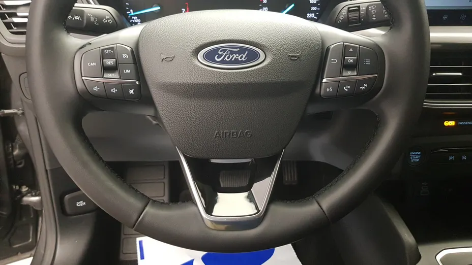 FORD Focus Focus 1.0 EcoBoost mHEV Titanium aut