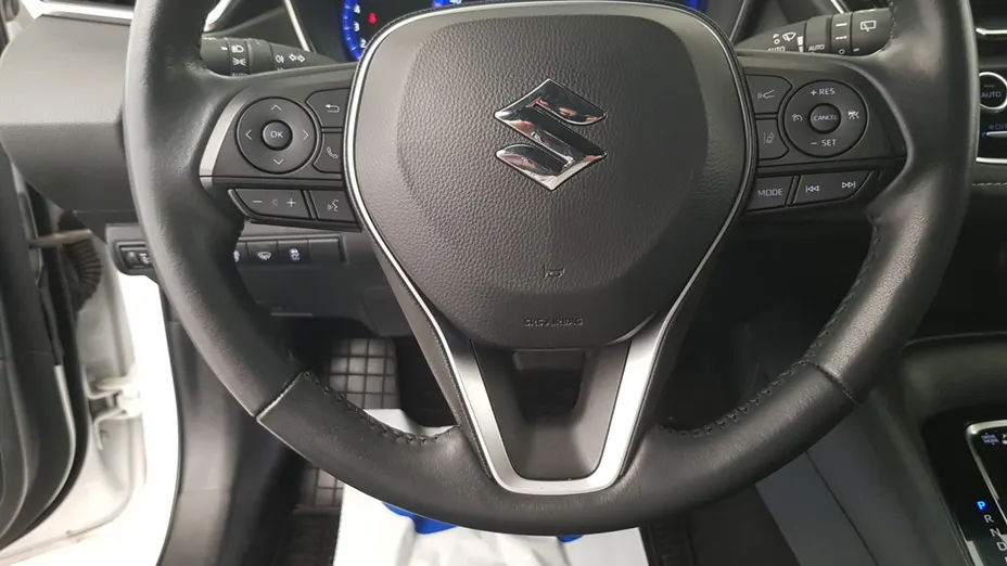 SUZUKI Swace Swace 1.8 Hybrid Premium Plus CVT