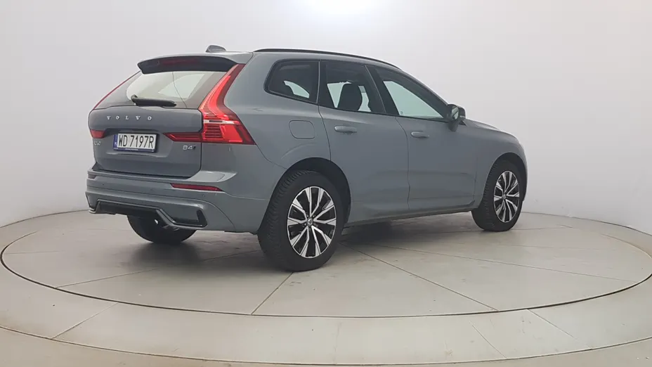 VOLVO XC60 XC60 B4 D AWD Plus Dark aut