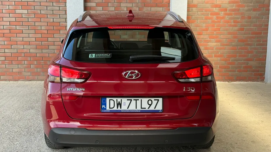 HYUNDAI i30 i30 1.5 DPI Classic +