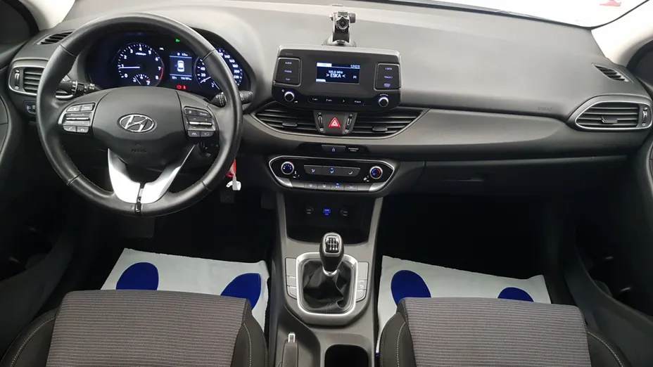 HYUNDAI i30 i30 1.5 DPI Classic +