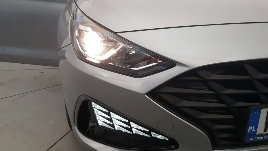 HYUNDAI i30 i30 1.5 DPI Classic +