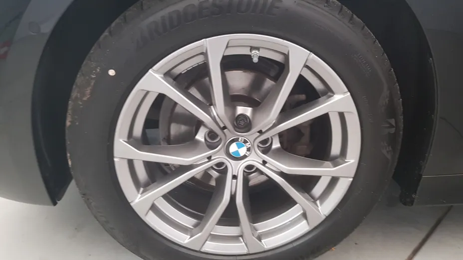 BMW Seria 3 318i Sport Line aut