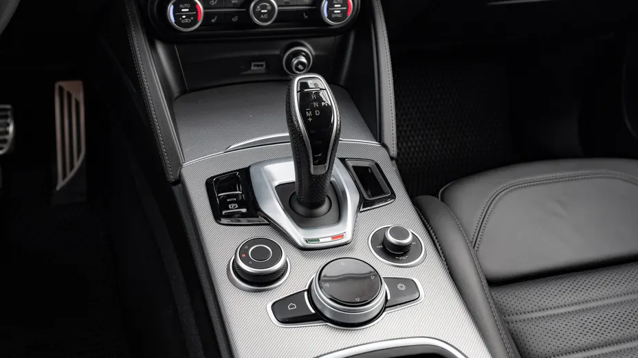 ALFA ROMEO Stelvio Stelvio 2.0 Turbo Veloce Q4 aut