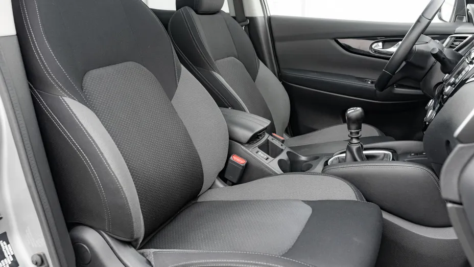 NISSAN Qashqai Qashqai 1.3 DIG-T N-Connecta