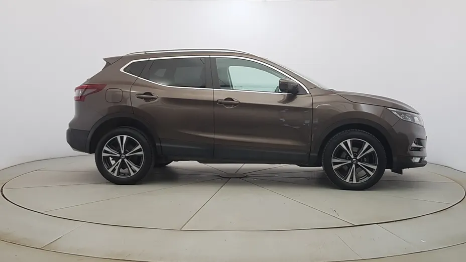 NISSAN Qashqai Qashqai 1.3 DIG-T N-Connecta DCT
