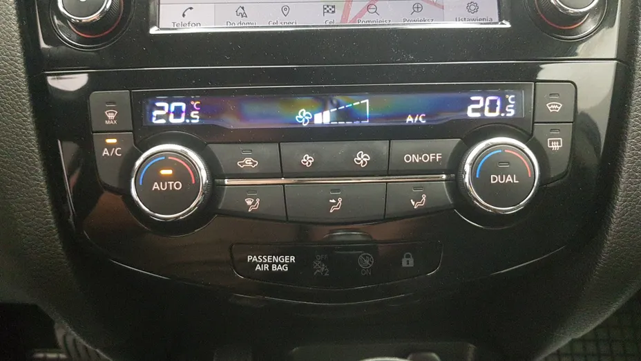 NISSAN Qashqai Qashqai 1.3 DIG-T N-Connecta DCT