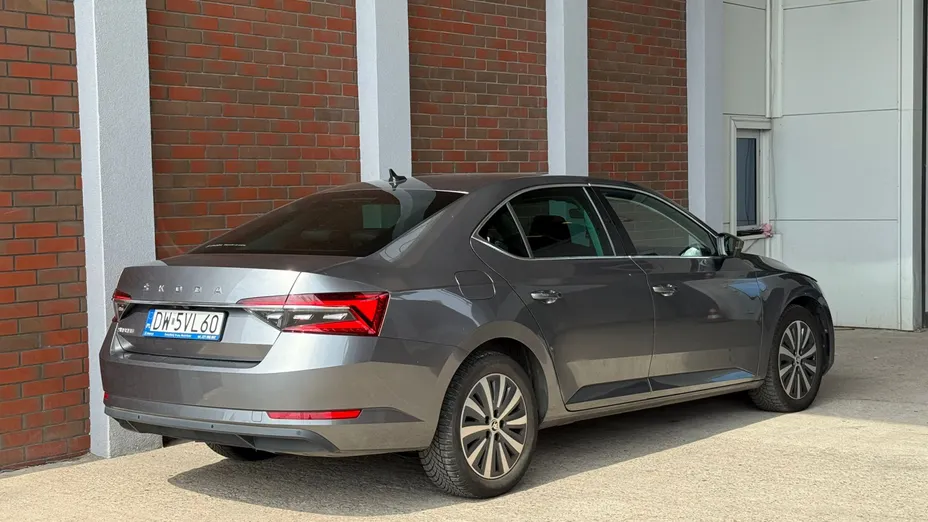 SKODA Superb Superb 2.0 TDI SCR Style DSG