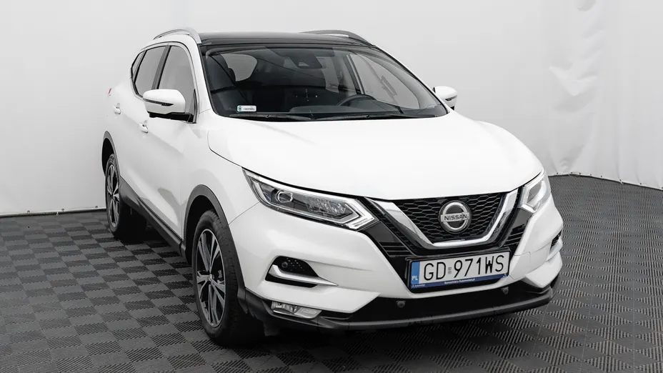 NISSAN Qashqai Qashqai 1.3 DIG-T N-Connecta DCT