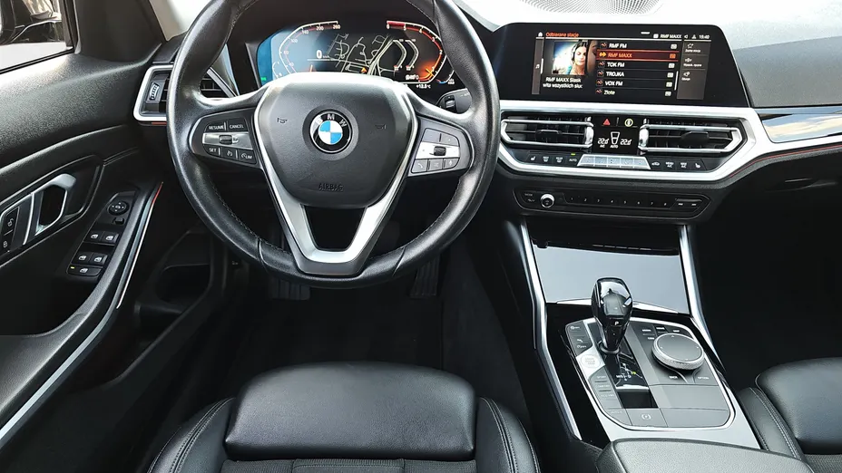 BMW Seria 3 318d Sport Line aut
