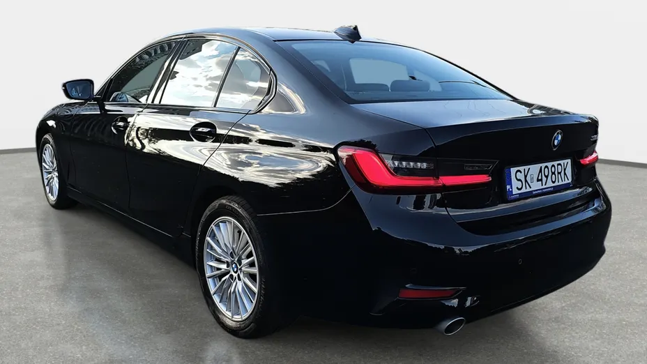 BMW Seria 3 318d Sport Line aut
