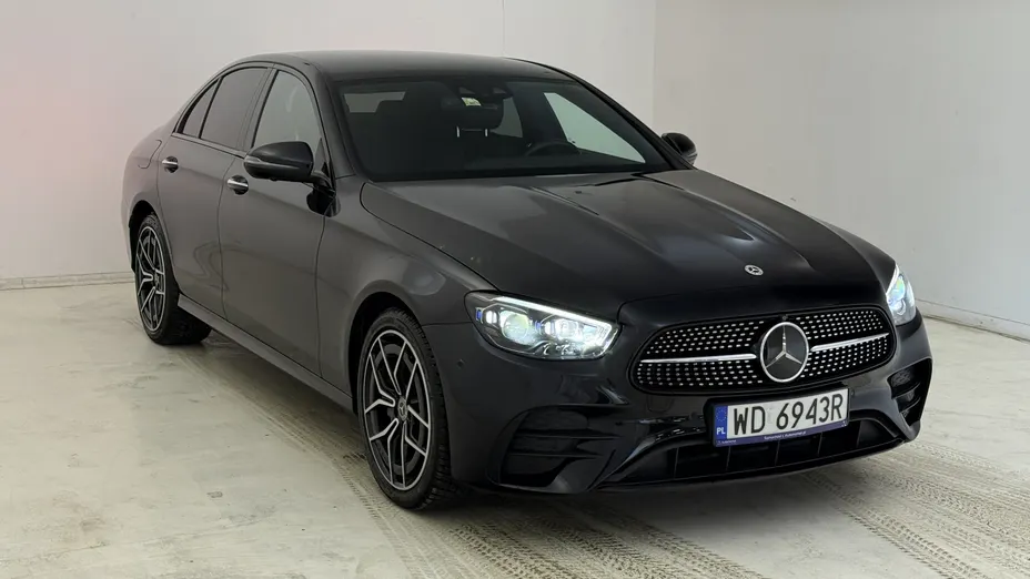 MERCEDES-BENZ E Klasa E 220 d 4-Matic AMG