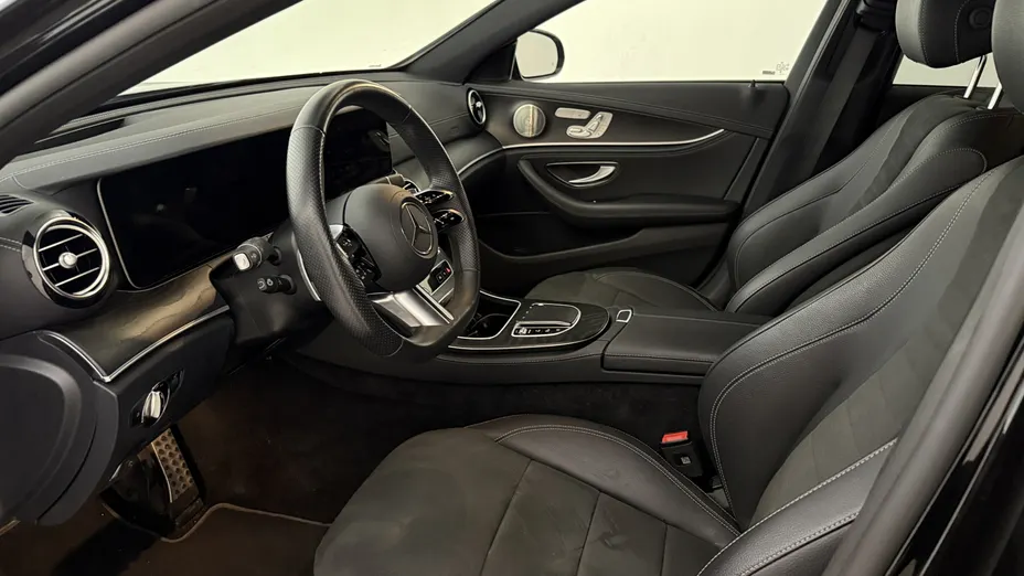 MERCEDES-BENZ E Klasa E 220 d 4-Matic AMG