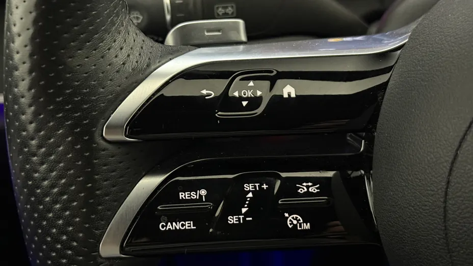 MERCEDES-BENZ E Klasa E 220 d 4-Matic AMG