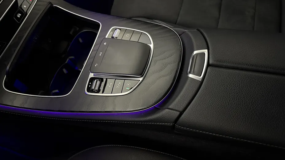 MERCEDES-BENZ E Klasa E 220 d 4-Matic AMG